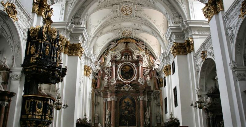Linz Old Town Highlights Walking Tour With Pöstlingbergbahn - Key Attractions
