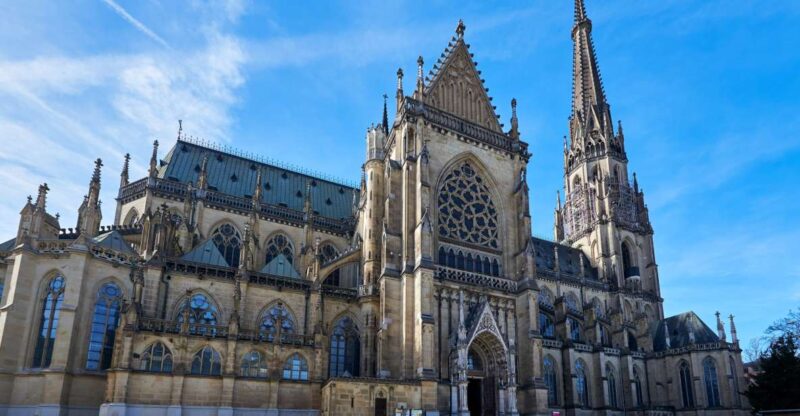 Linz Old Town Private Walking Tour and Cruise - Key Points