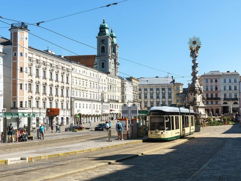 Linz: Private Day Trip to Cesky Krumlov - Pickup and Drop-off Logistics