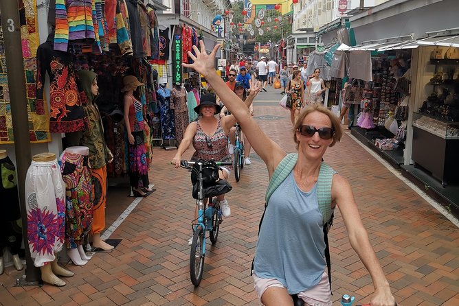 Lion City Bike Tour of Singapore - Duration and Group Size