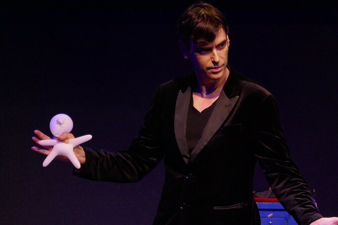 LIOZ - COMEDY MAGIC PARODY at Planet Hollywood Resort and Casino - Blending Magic and Humor