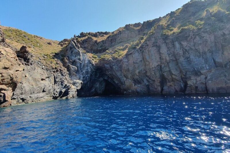 Lipari: Boat Tour of Vulcano Island With Disembarkation Stop - Key Points