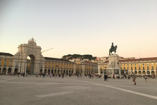Lisbon: 1-Hour City Tour on a Private Tuk Tuk - Tour Highlights