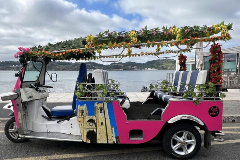 Lisbon: 1-HOUR Guided Tuk Tuk Tour in Old Town & City Center - Key Points