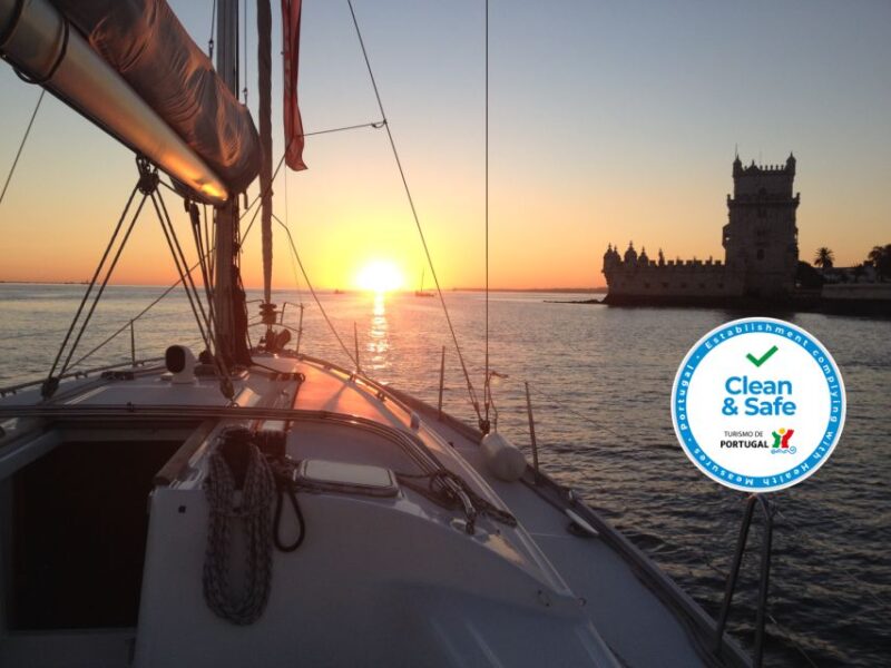 Lisbon: 1 or 2-Hour Cruise Along the Tagus River - Boat Features and Amenities
