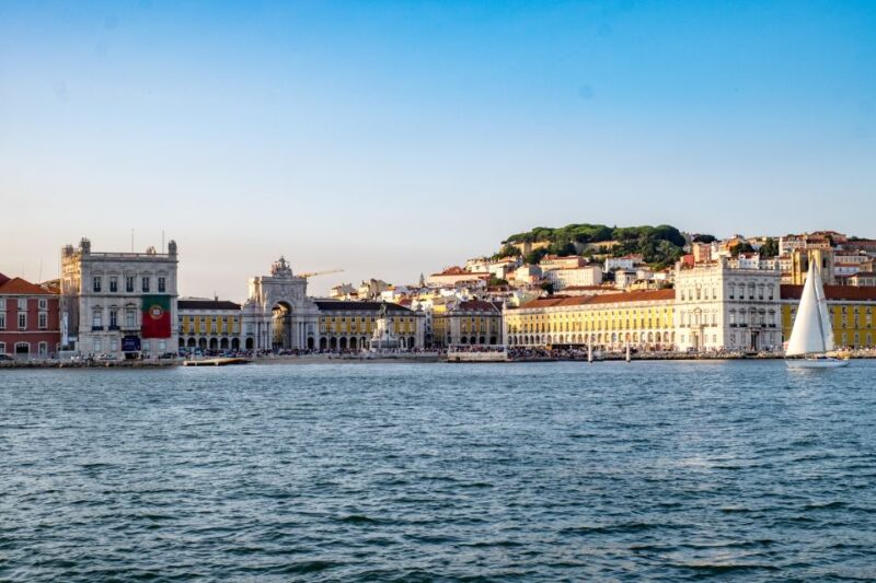Lisbon: 1 or 2-Hour Cruise Along the Tagus River - Inclusions and Availability
