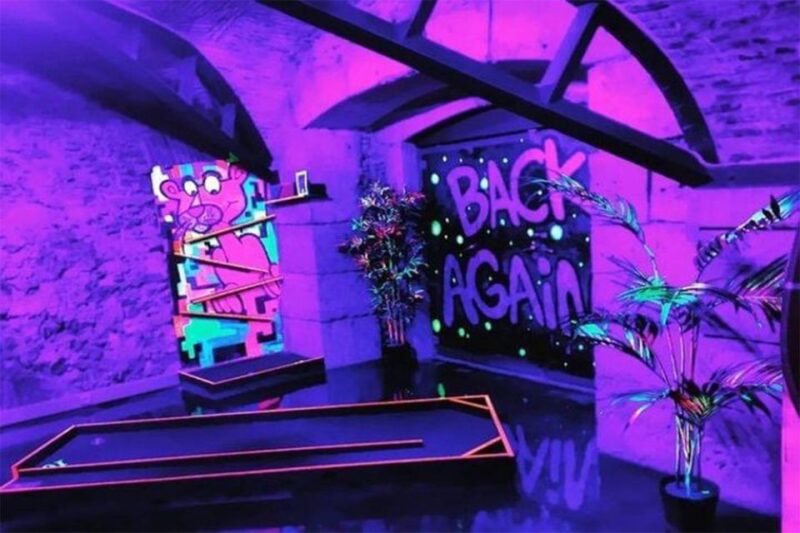 Lisbon: 18-Hole Indoor Minigolf Ticket With Bar Area - Key Points