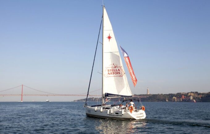 Lisbon 1H Private Tour by SAILBOAT / SAIL or POWER CATAMARAN - Meeting Point and Directions
