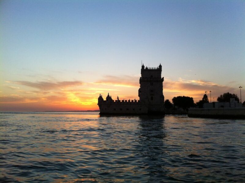 Lisbon: 2-Hour Sunset Sailing Tour on Luxury Sailing Yacht - Neighborhoods Admired