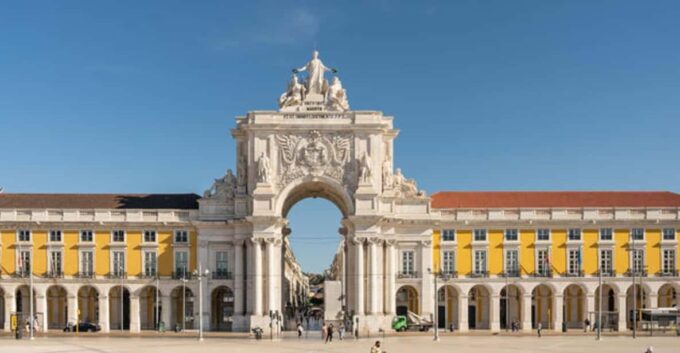 Lisbon: 24 Hours Pass With City Audio Guide - Frequently Asked Questions