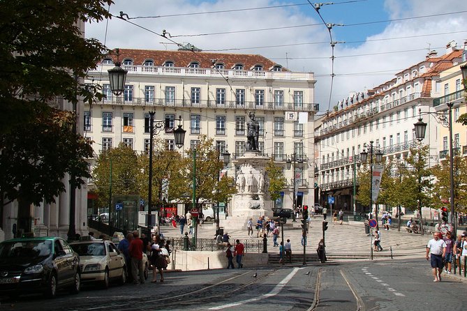 Lisbon 3-Hour Bohemian Walking Tour of Chiado and Bairro Alto - Visiting Carmo Church Ruins