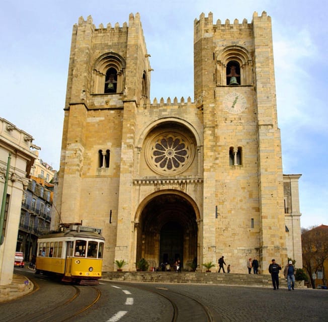 Lisbon 3-Hour Tour: See, Taste & Learn With a Local - Cancellation Policy