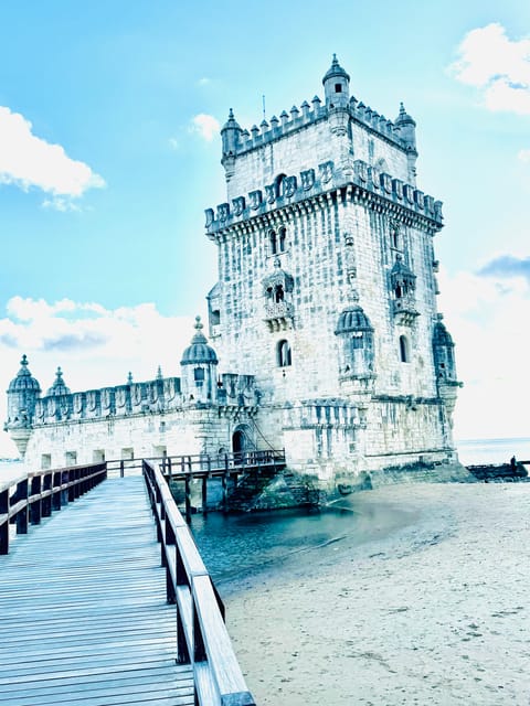 Lisbon: 3-Hours Sightseeing Tour by TukTuk - Tour Experience