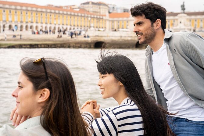 Lisbon 360 City Tour: Bike Tour, Boat Trip and Helicopter Flight - Helicopter Flight for Panoramic Views