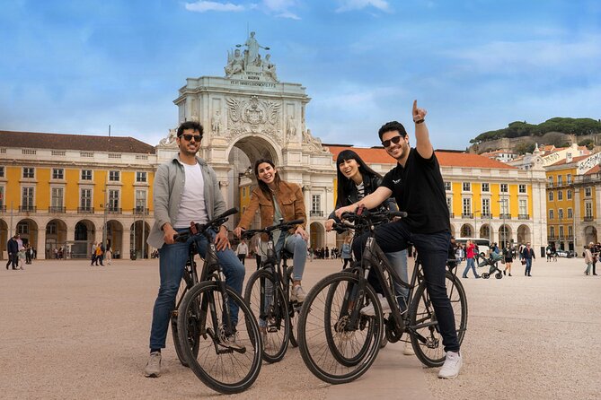 Lisbon 360º Guided Tour: Boat Trip, Bike, Walk & Yellow Tramway - Tour Accessibility
