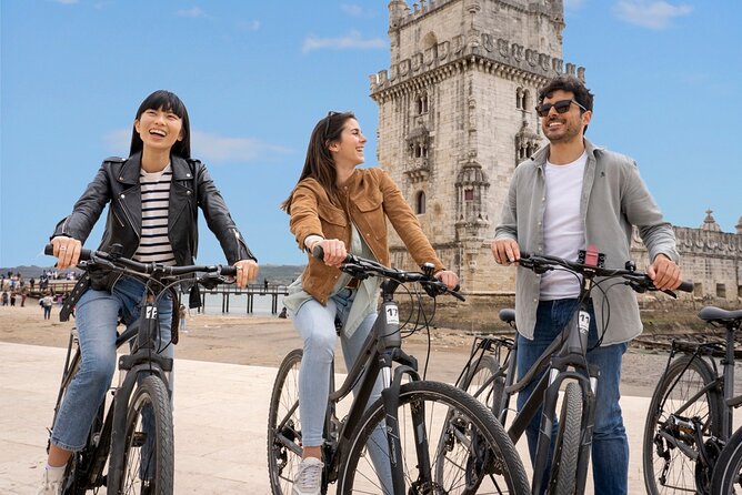 Lisbon 360º Guided Tour: Boat Trip, Bike, Walk & Yellow Tramway - Guide Experience