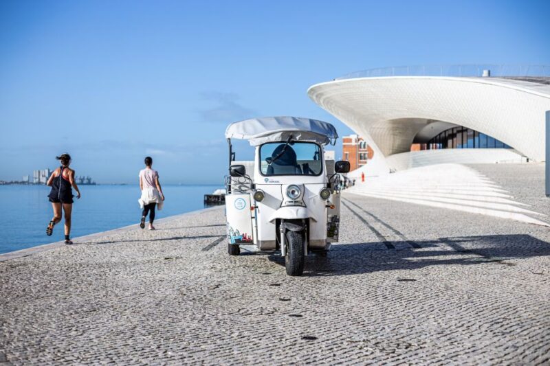 Lisbon: 4-Hour Private Guided Tuk-Tuk Tour - Itinerary and Sightseeing