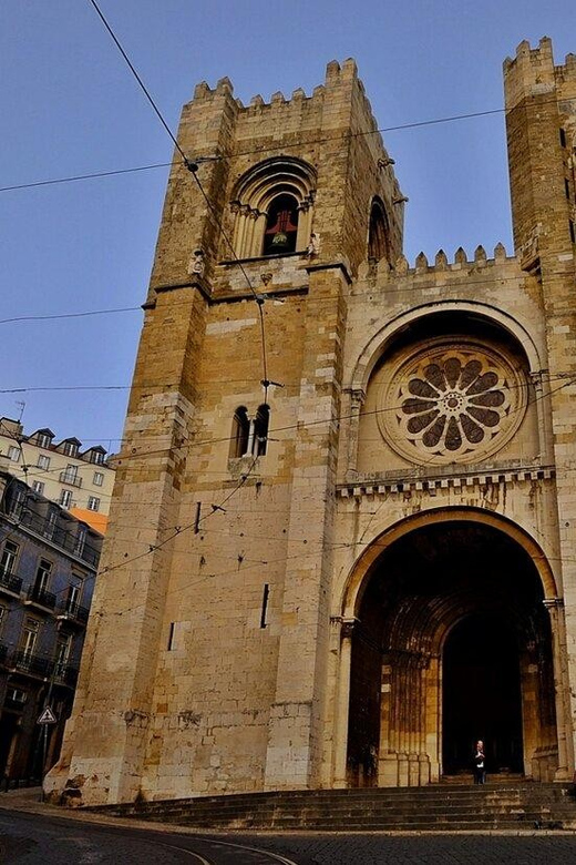 Lisbon (4 Hours) Private Tour by Electric Tuk Tuk - Cancellation and Booking Policy