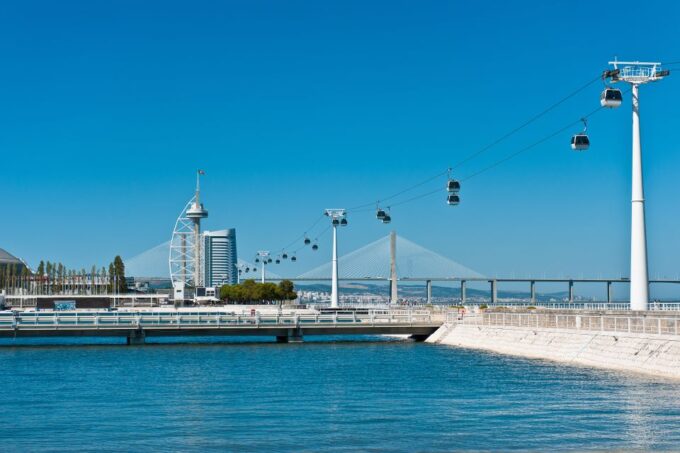Lisbon: 48-Hour Hop-On-Hop-Off Bus Tour and Oceanarium Entry - Frequently Asked Questions