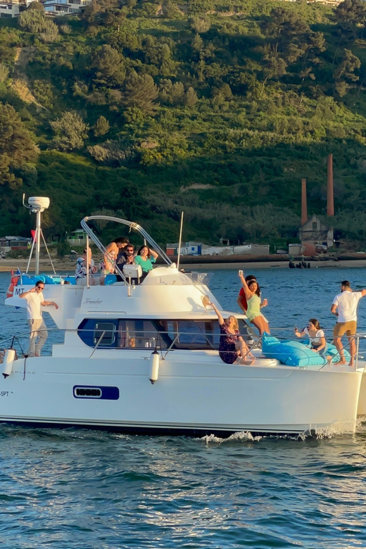Lisbon: 6H Private Catamaran Tour With Swimming - Experience Highlights