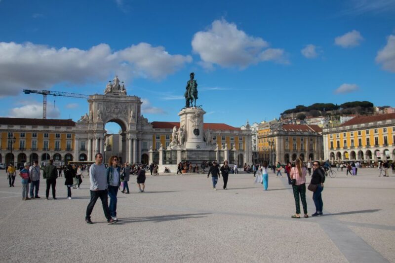 Lisbon Airport Pickup and Dropoff - Key Points