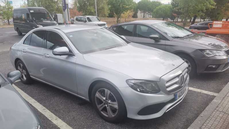Lisbon Airport: Transfer To/From Oeiras, Cascais or Sintra - Driver and Personalized Service