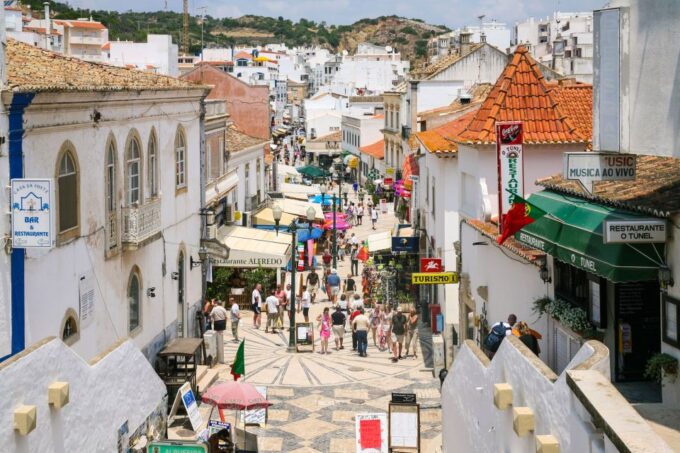 Lisbon: Algarve 3-Day Trip for Seniors With Hotels and Lunch - Trip Pricing and Booking