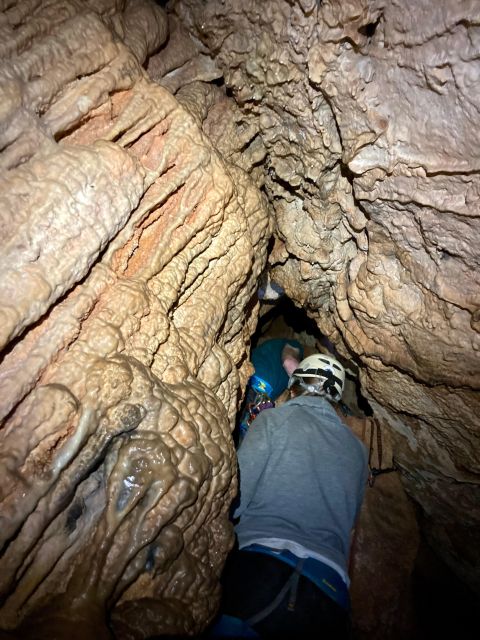 Lisbon: Arrábida Natural Park Cave Tour With Guide - Professional Guide Expertise