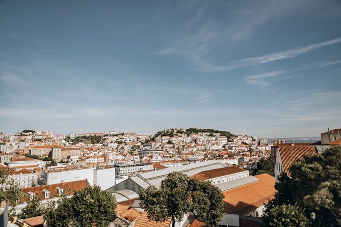 Lisbon at Sunset: Petiscos, Food & Wine Tour - Sunset Ambiance