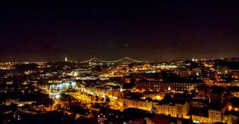 Lisbon: Authentic Fado Show, Dinner and Night Tour - Neighborhood Exploration