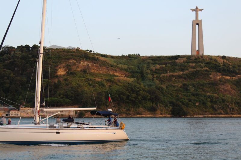 Lisbon: Belém Tower & Downtown Sightseeing Sailing Tour - Tour Overview