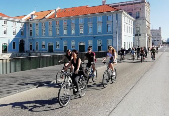 Lisbon: Bike Tour From City Center to Belem - Exploring Iconic Landmarks