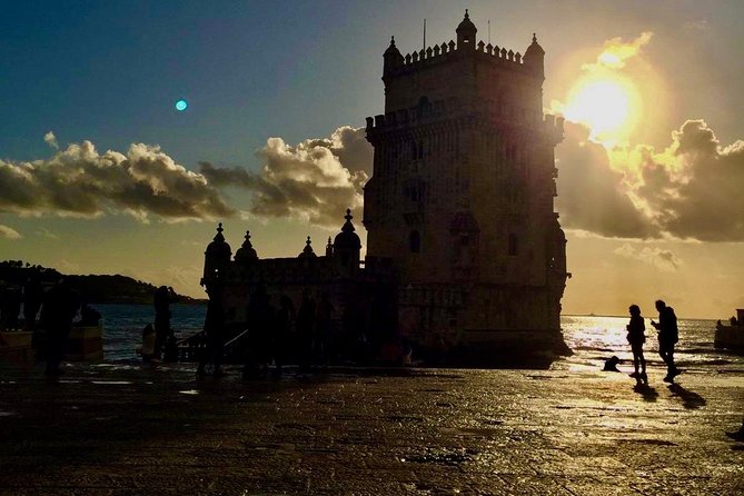 Lisbon by Night up to 6 People, Private Tour - Booking and Cancellation Policy