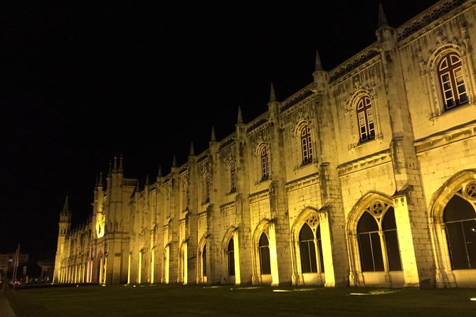 Lisbon by Night up to 6 People, Private Tour - Traveler Feedback Highlights