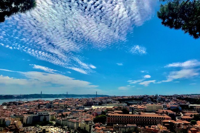 Lisbon by Night up to 6 People, Private Tour - Tour Highlights and Landmarks