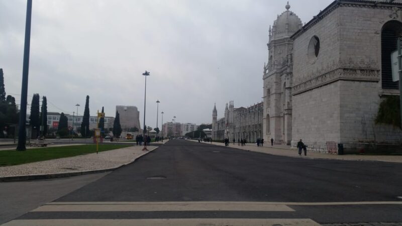 Lisbon Churches Tour All Inclusive - Included Amenities