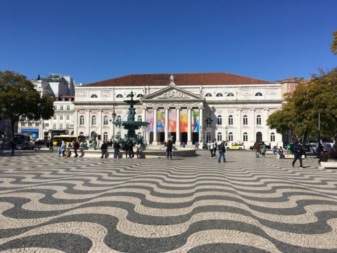 Lisbon: City Center Walking Tour, Viewpoints and Food Taste - Frequently Asked Questions