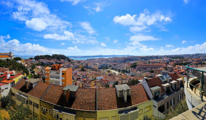 Lisbon: City Tour Oldtown and Alfama 90 Min by Tuktuk - Cancellation Policy