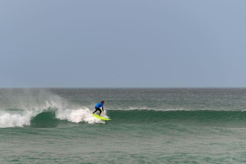 Lisbon: Come Try Our Surf Lesson in Costa Da Caparica - Lesson Logistics