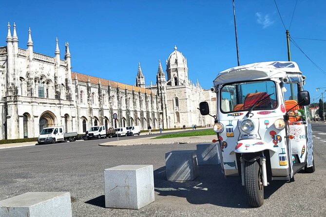 Lisbon Complete Tour! Eco TukTuk Private Guided - Accessibility and Participation