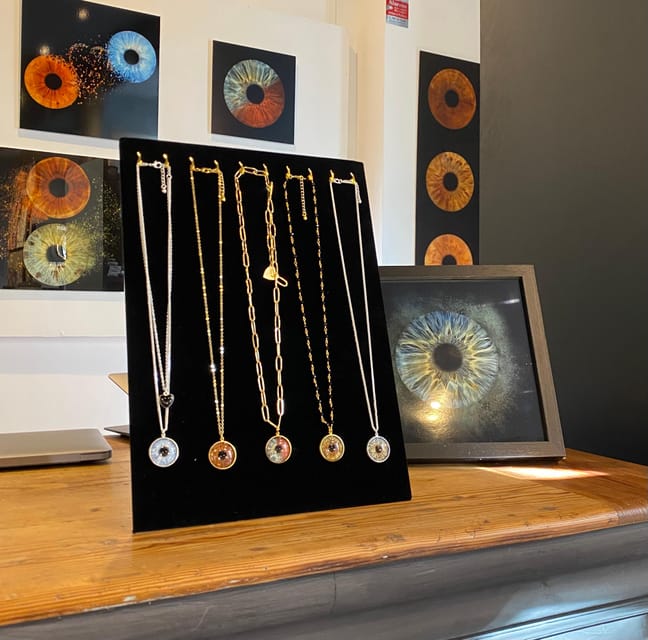 Lisbon - Creation of Necklaces From Your Iris - Necklace Model Customization