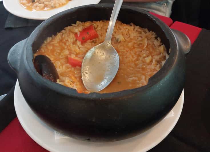 Lisbon : Cultural City Center Walk With Food and Drinks - Key Points