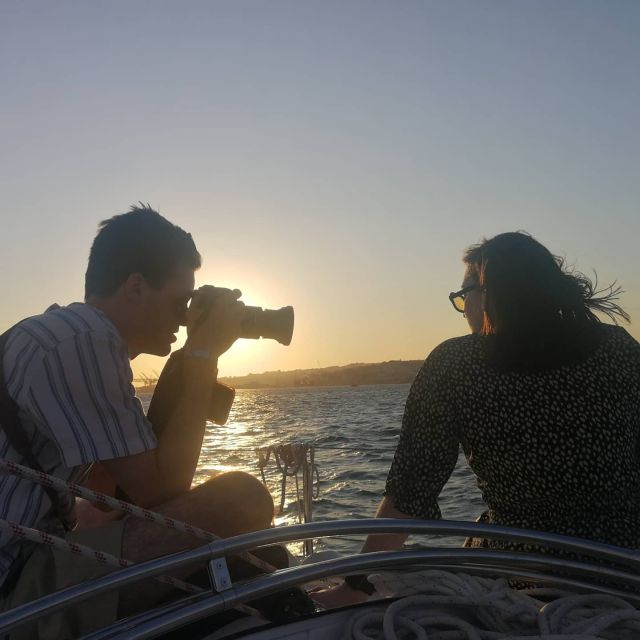 Lisbon: Day, Afternoon, or Sunset Boat Cruise With Wine - Meeting Point and Directions