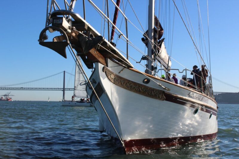 Lisbon: Daylight or Sunset on a Vintage Sailboat - Itinerary and Highlights