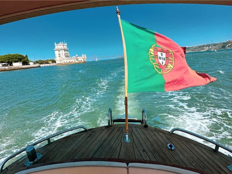 Lisbon: Daytime or Sunset Cruise With Welcome Drink - Key Points