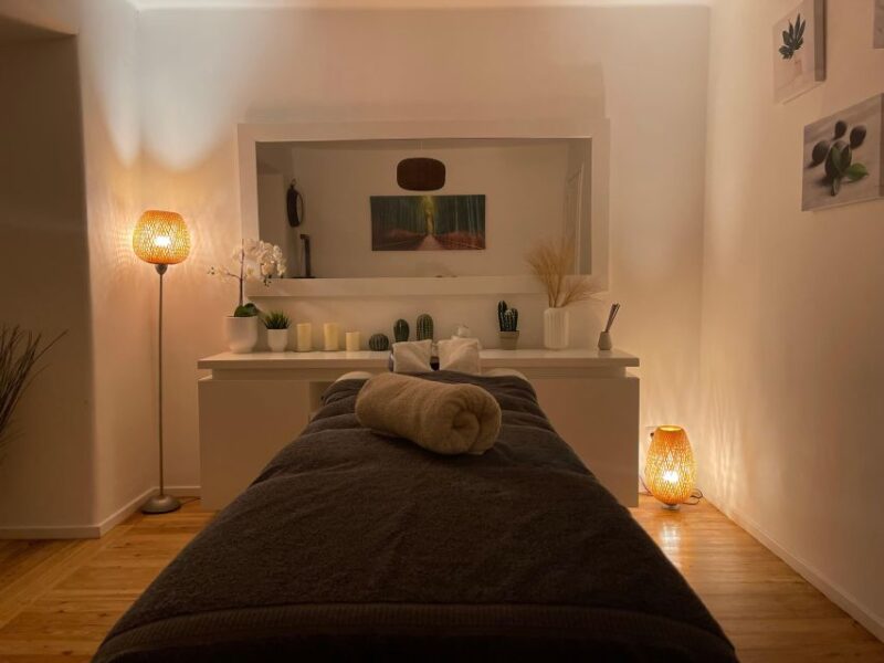 Lisbon: Deep Tissue Massage by a Physiotherapist - Booking and Scheduling Information
