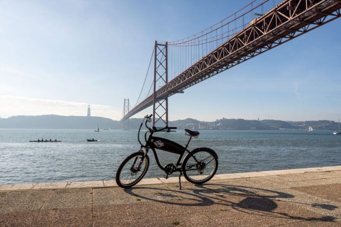 Lisbon: Discovering the City, E-Bike Rental - Exploring Scenic Spots