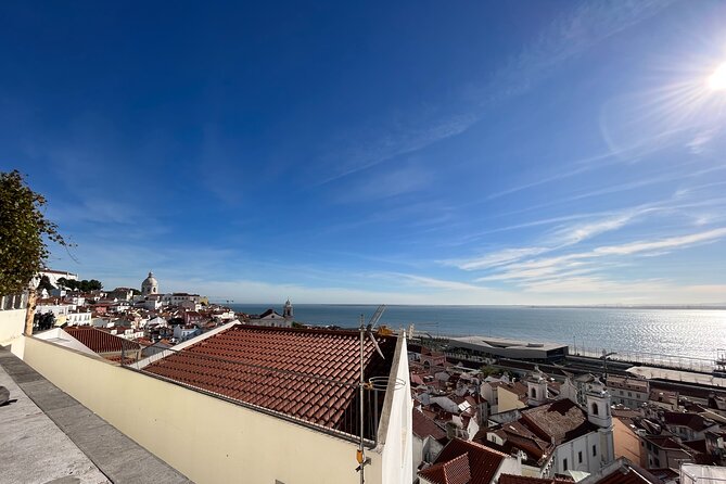 Lisbon Downtown & Alfama With a Guide Walking Tour - Itinerary