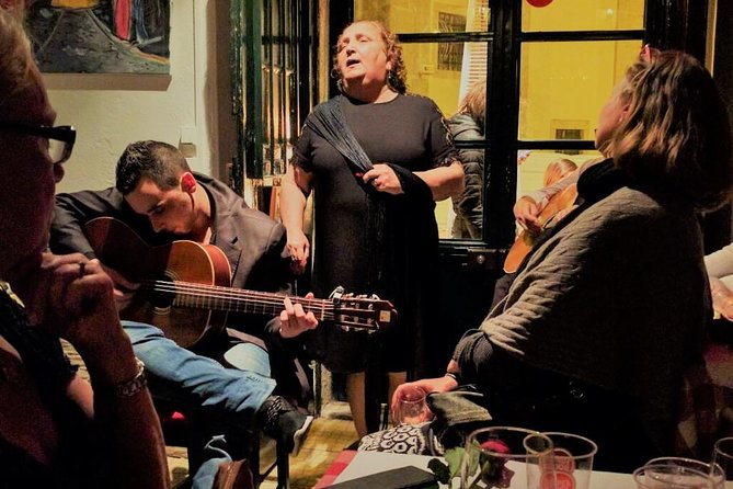 Lisbon Fado Experience: Walking Tour, Dinner and Live Music Show - Traditional Portuguese Dinner