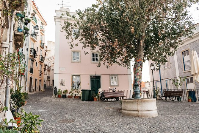Lisbon Fado History Cultural Walking Tour - Included Refreshments